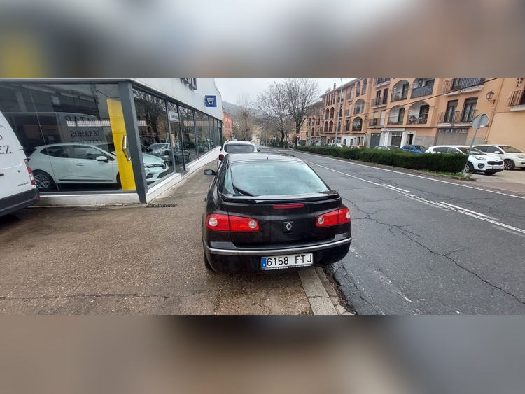 Renault Laguna 1.9 dci 110cv foto 5